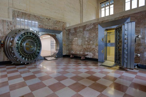Bank